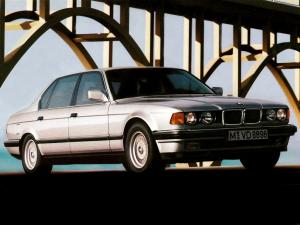 BMW 740i 1992 года